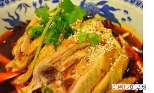 棒棒鸡是哪个地方的菜，四川话棒棒鸡是什么意思