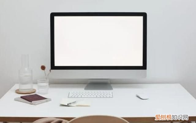 电脑显示器黑屏无信号什么原因,电脑显示无信号然后黑屏怎么回事