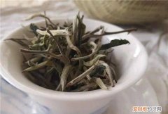 白茶上火还是去火，冬天适合涂白茶还是绿茶