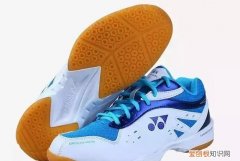 羽毛球鞋为什么硬得一塌糊涂