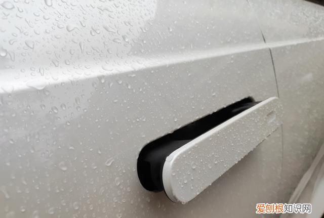 天青色等烟雨,而我在等你下一句