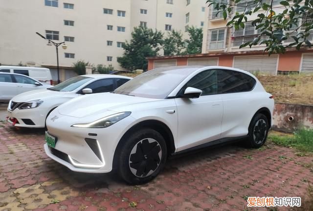 天青色等烟雨,而我在等你下一句