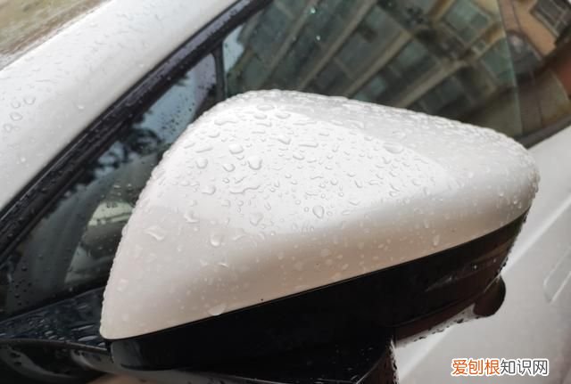 天青色等烟雨,而我在等你下一句