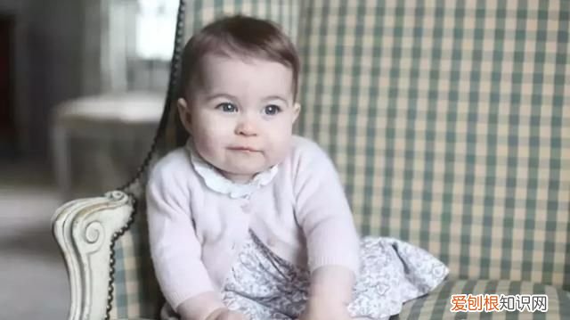 英国王室夏洛特公主第一天上学 英国公主夏洛特上学课程