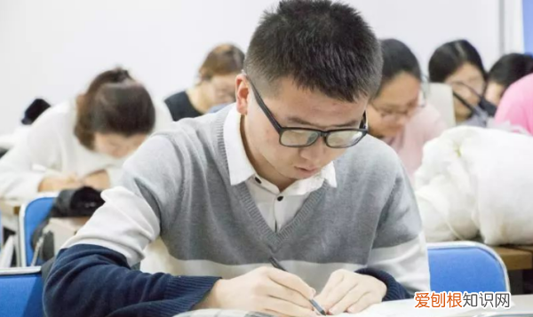 考四级的时候身份证丢了怎么办，英语四级考试忘记带身份证怎么办