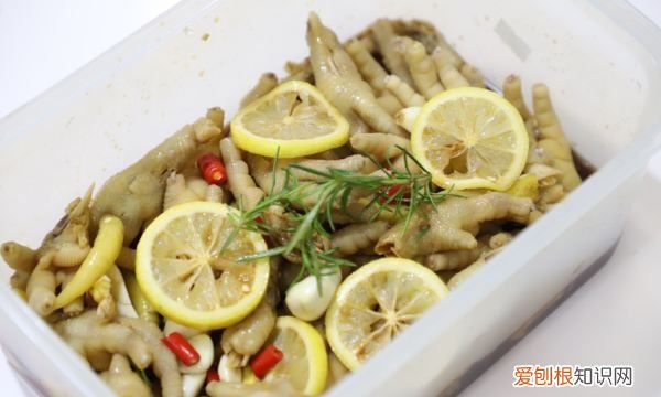 网红泡椒凤爪的做法柠檬配料，网红柠檬泡椒凤爪怎么做才好吃