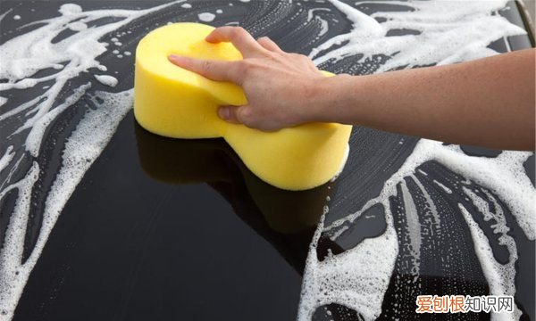 怎么判断空调滤芯该换了，空调滤芯多久更换一次比较好