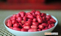 东北红皮花生怎么吃，生吃红皮花生米的功效与作用