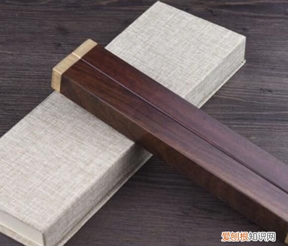 练书法要准备什么东西，学习写毛笔字要准备什么工具