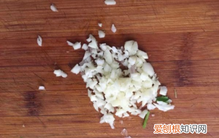 清炒土豆片的简单做法，炒土豆片最好吃的做法是什么