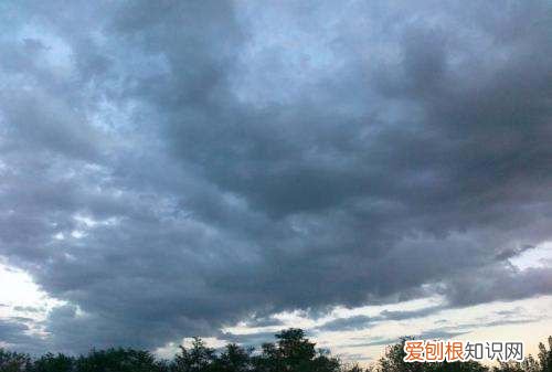 天阴得像什么比方,天阴得像什么比喻句