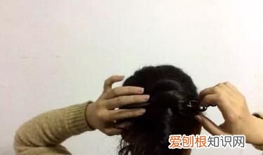 簪子怎么盘头发,用簪子怎么盘头发