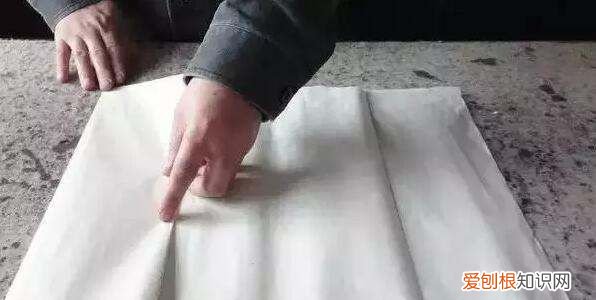 怎样叠书法界格，怎样用宣纸折叠书法折格子