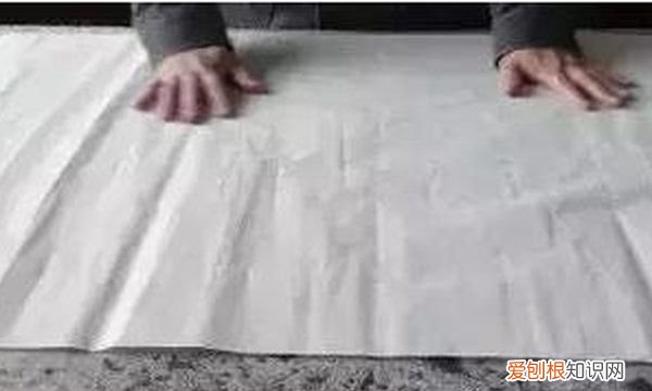 怎样叠书法界格，怎样用宣纸折叠书法折格子