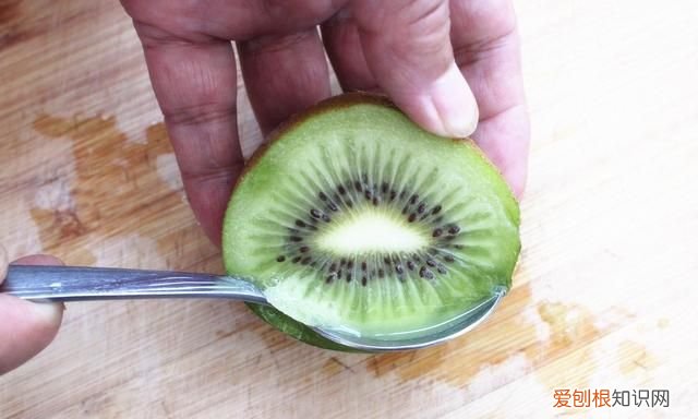 猕猴桃储存方法吃法小窍门 秋天猕猴桃多了吃不了如何存放