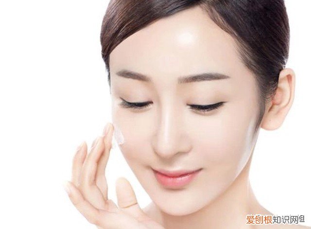 妮维雅护手霜好用吗？