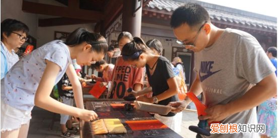 临写和摹写有什么区别，我想问一下临帖和摹帖是什么意思