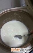 用纯牛奶自制淡奶油，纯牛奶如何简易制作奶油
