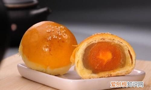 盐蛋咸了怎样去掉里面的盐，咸鸭蛋太咸了怎么办怎么让它变淡