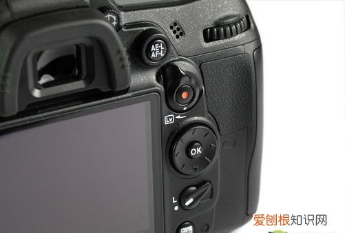 d7000感光度怎么调，尼康曝光度怎么调整