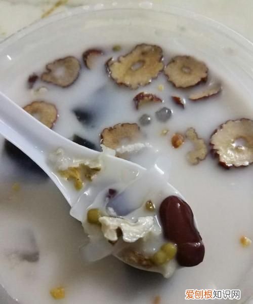 椰奶清补凉做法图解，椰奶清补凉的椰奶怎么做