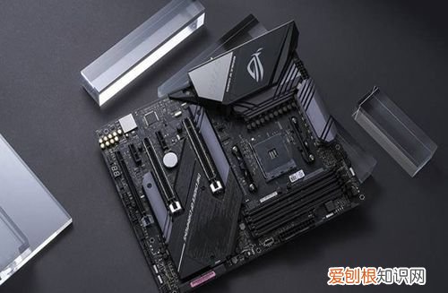 z590和z490的区别，微星主板z490各个型号区别