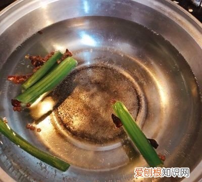 年夜饭高端大气菜谱泡鸡爪,年夜饭必备的酸辣无骨鸡爪