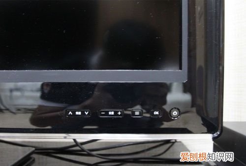 tcl电视开关按钮在什么位置，tcl电视按键怎么没有确认键