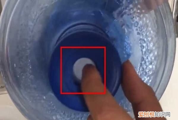 如何打开矿泉水瓶盖
