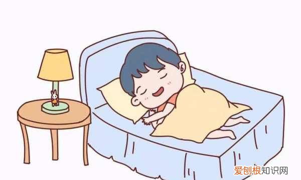 一个人正常睡眠时间是多久，正常人每天需要多久睡眠时间