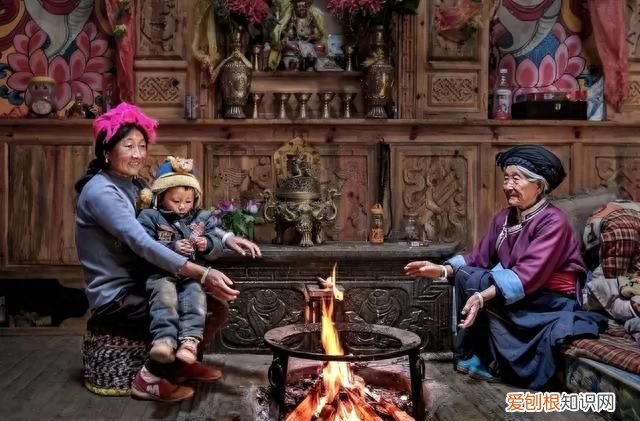 被称为东方女儿国的湖是哪个湖