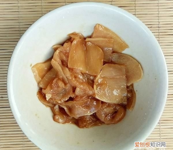 油菜炒肉怎么做，木耳鸡蛋炒肉片的家常做法