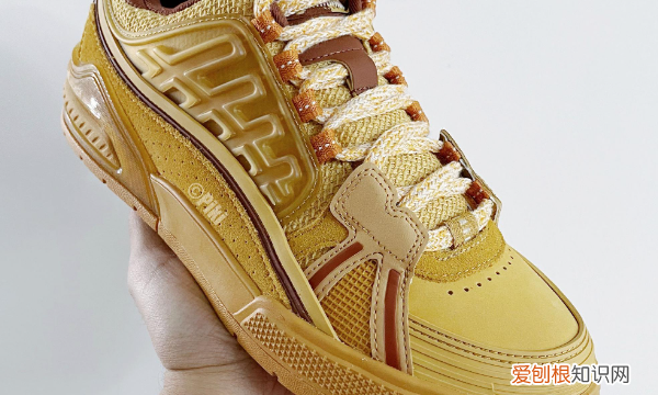 送鞋子代表什么意思,送鞋子的寓意是什么意思