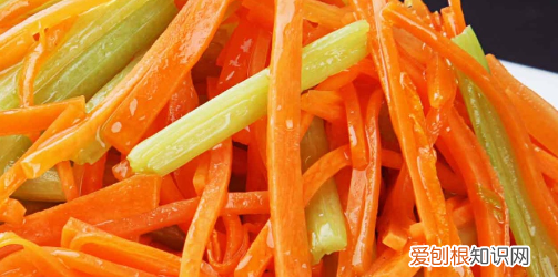 芹菜胡萝卜的做法，芹菜可以和胡萝卜一起吃