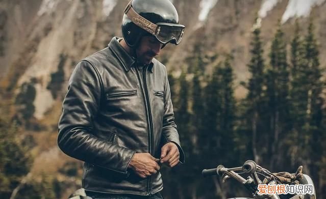 邮差骑士自动战斗怎么设置