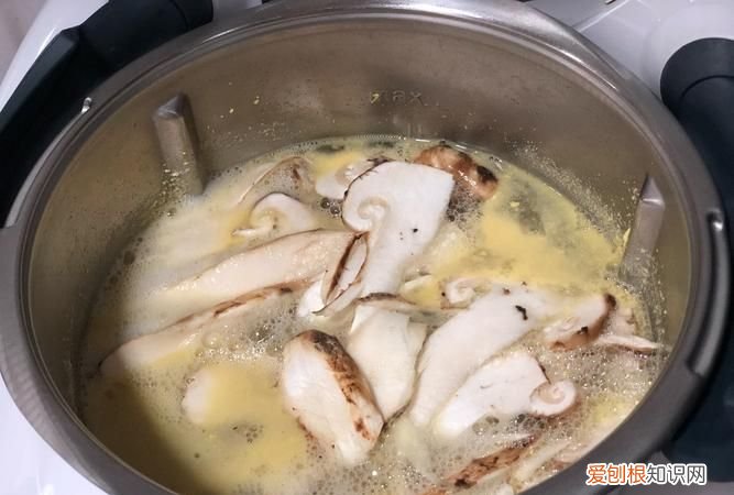 松茸煮汤大概煮多长时间，松茸要煮多久可以吃松茸要煮多长时间