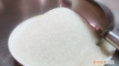 冰糖用什么材料做成的，砂糖红糖绵白糖冰糖分别是用什么材料做的