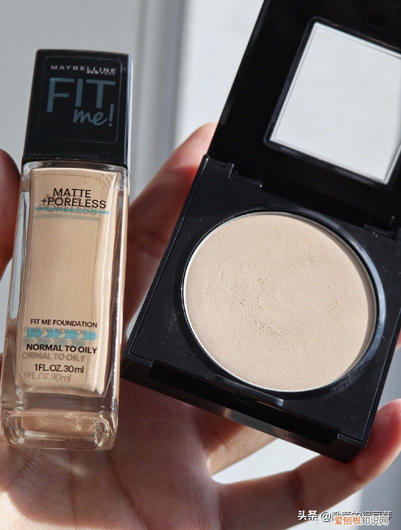 美宝莲粉饼好用吗