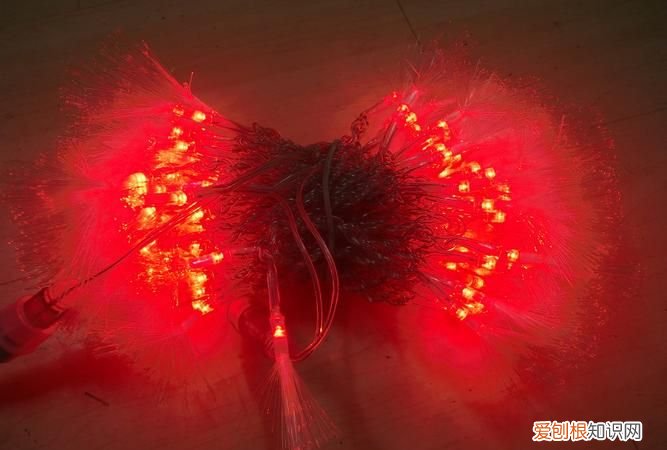 光纤显示红色的灯是怎么回事,光纤显示红色的蓝是怎么回事