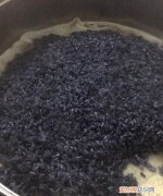 枫叶黑糯米饭的做法，广西桂平枫叶糯米饭的做法