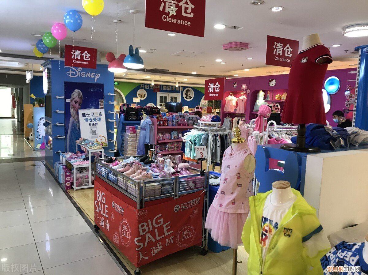 卫健委：动态清零和经济发展并不对立，实体店商户要适应当前环境趋势