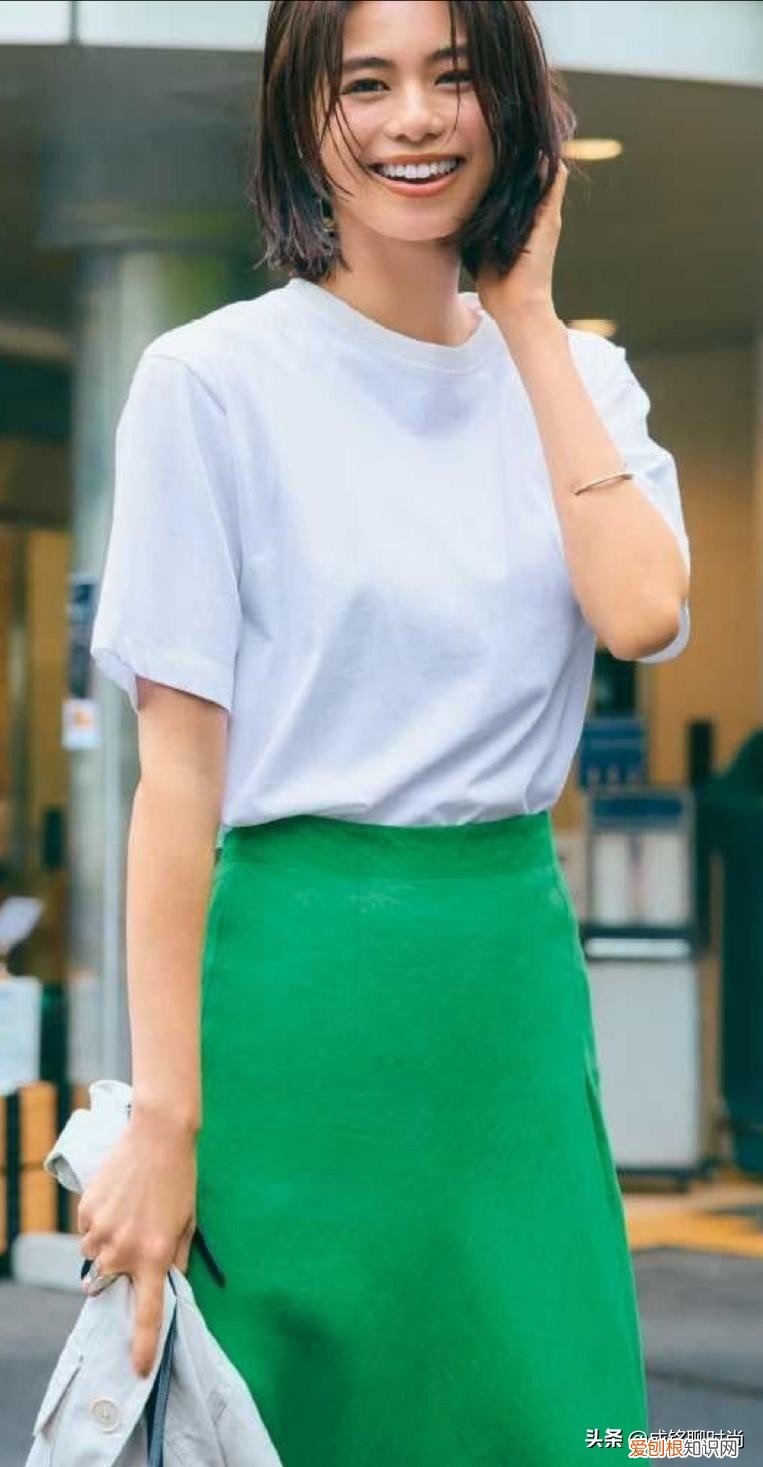 夏季t恤衫怎么穿百搭又舒服？