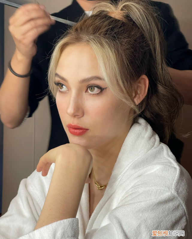 谷爱凌昨日微博突然留下4个汉字“谢谢中国”，原因让人泪目