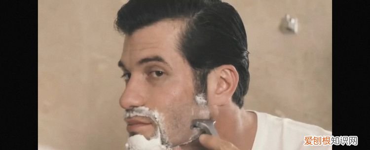 手动剃须刀怎么用