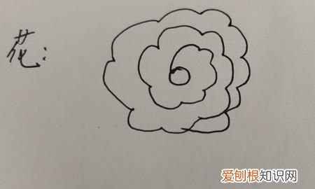 漂亮的小花怎么画