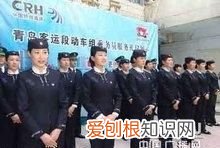 如何安装站立式广告牌