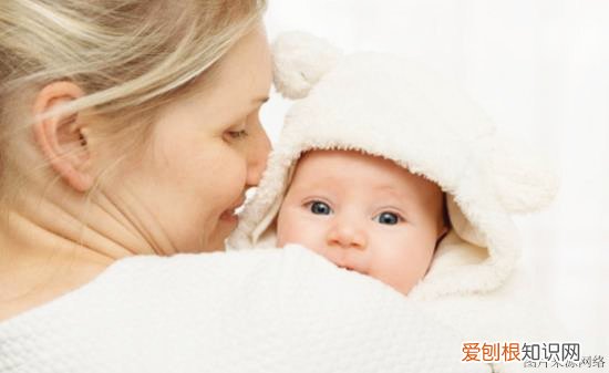 宝宝一直打嗝怎么回事