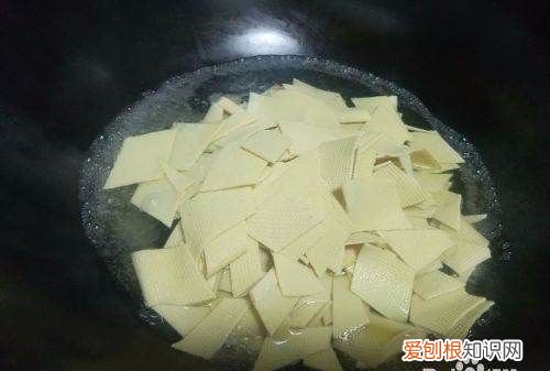 菱形片怎么切，干豆腐怎么切棱形块