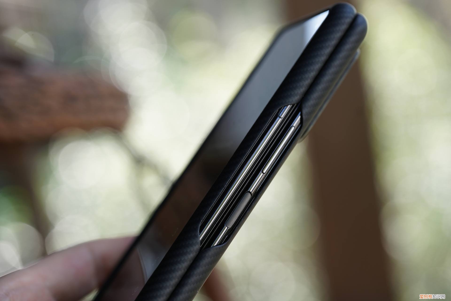 小米MIX FOLD折叠屏手机，评测优缺点值得买吗？