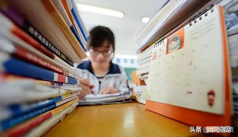教你成绩查询方式 2023年怎么查高考成绩